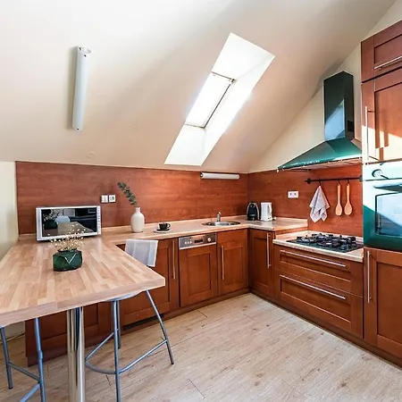 Old Town Penthouse With Castle Views Apartamento Praga