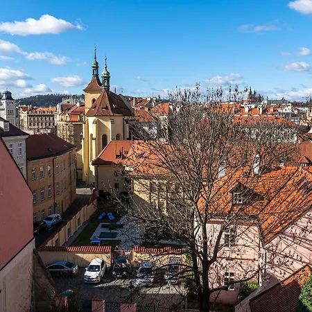 Old Town Penthouse With Castle Views *